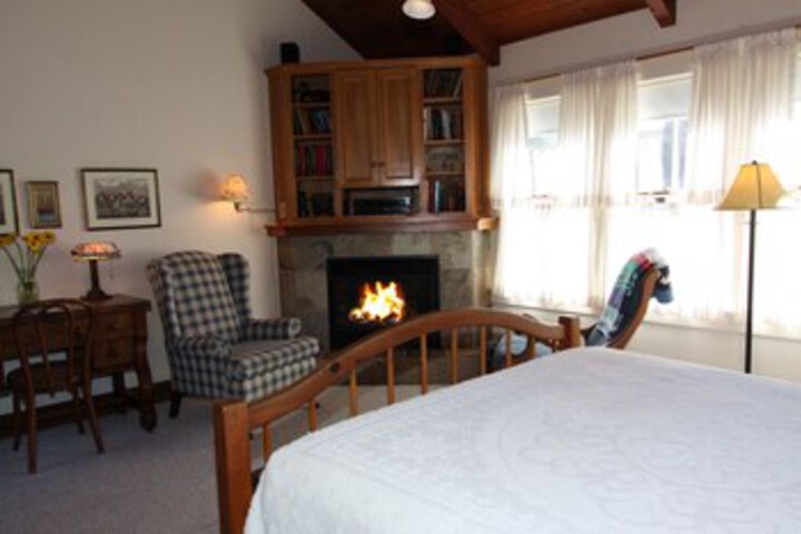 Room 25 of 162