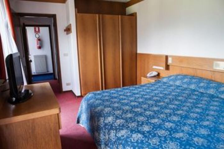 Standard Room Photo