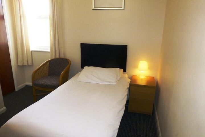 Room 11 of 49