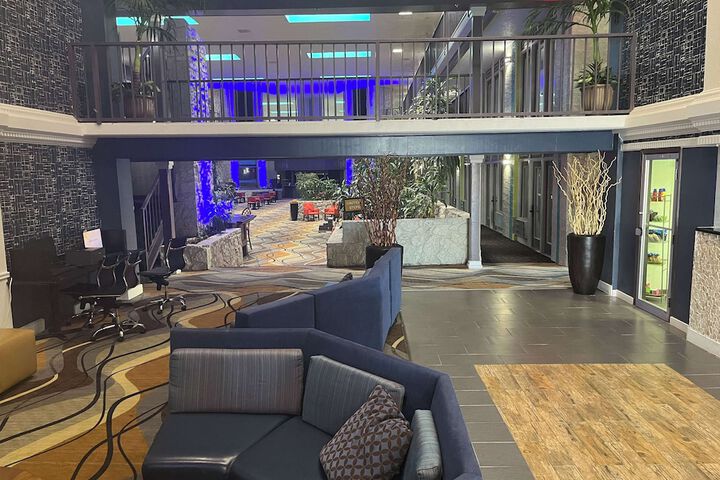 Hotel Interior 4 of 24