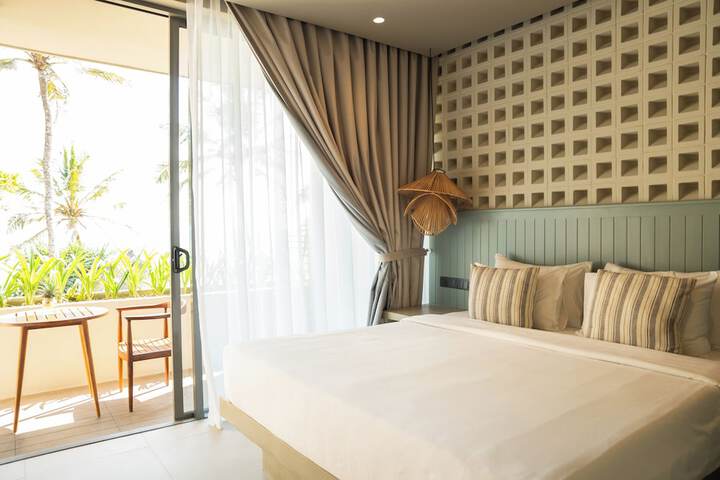 Room 2 of 52