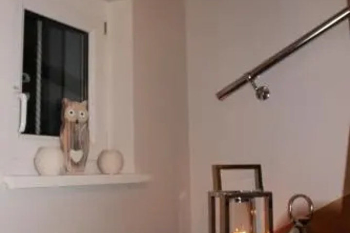 Room 6 of 14