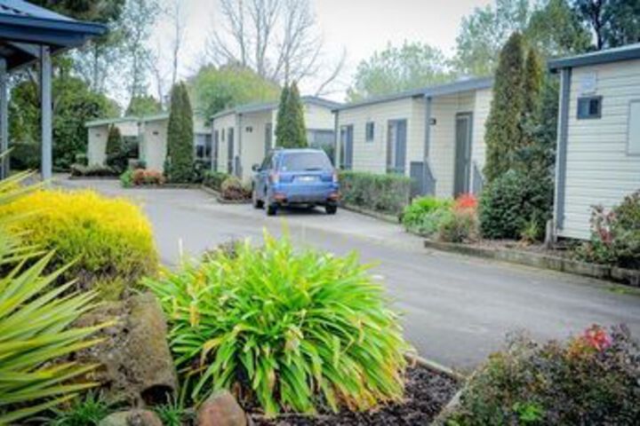 Property Grounds 8 of 12