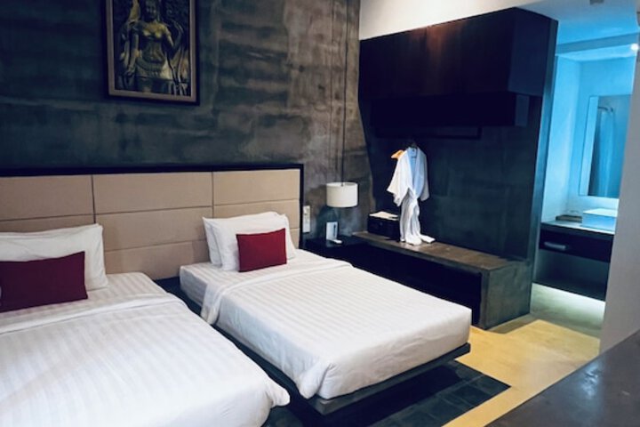Room 43 of 174