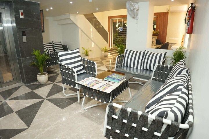 Hotel Interior 4 of 29