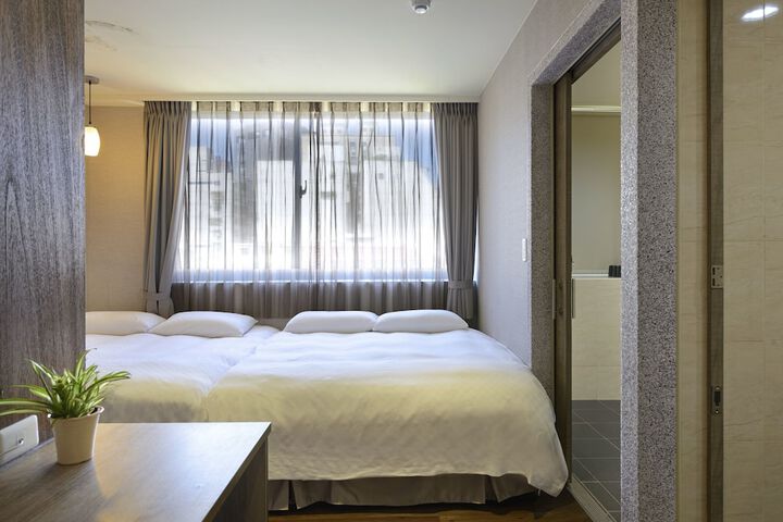 Room 56 of 78