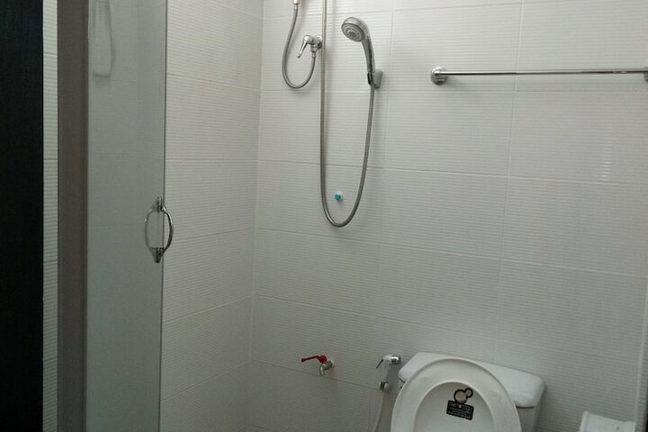 Room 33 of 52