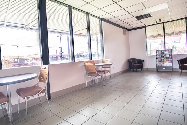 Dining Photos