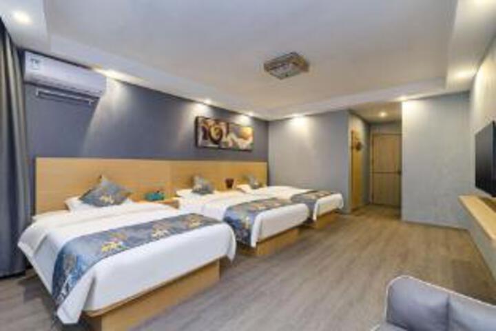 Room 22 of 23