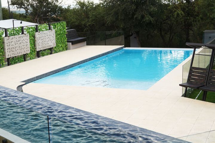 Sundeck 55 of 67