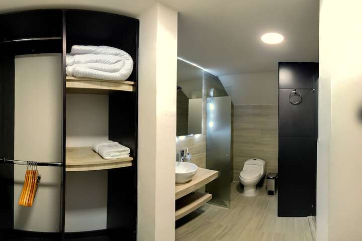 Room 42 of 57