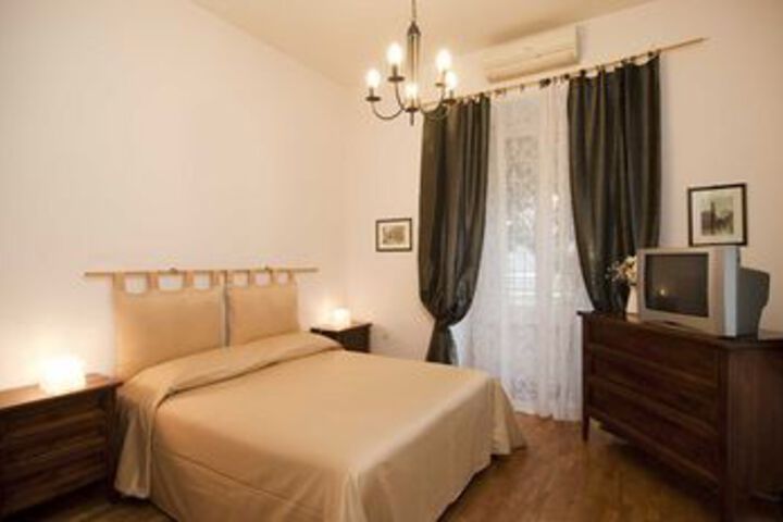 Room 7 of 15