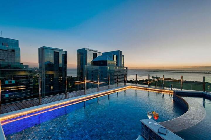 Hotel with Pool