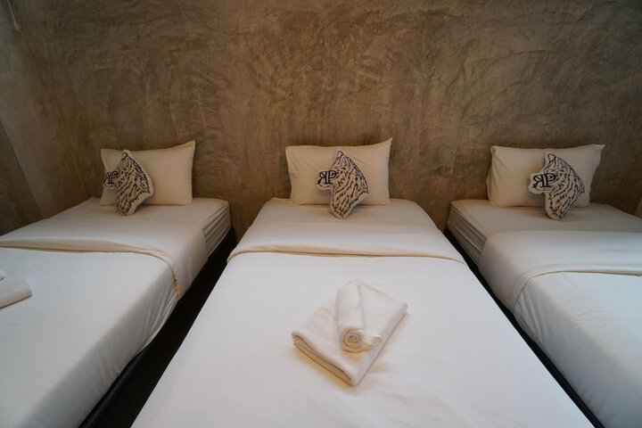 Room 3 of 36