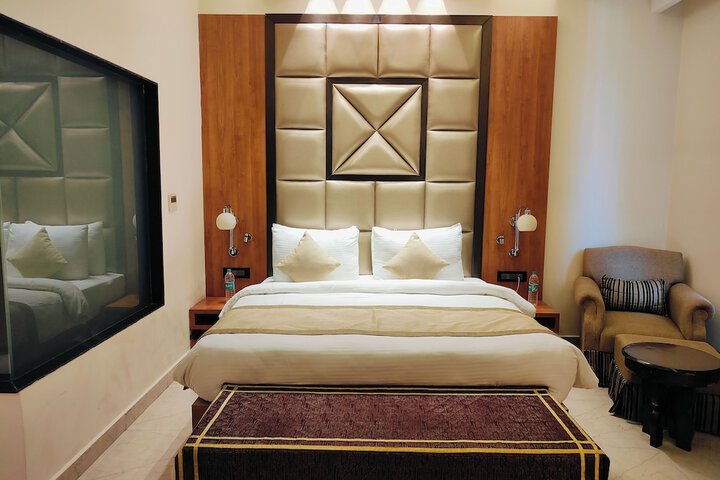 Room 19 of 54