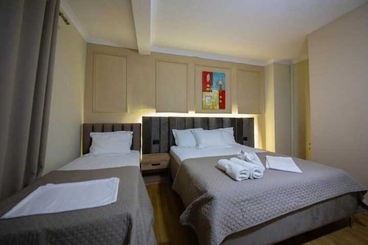 Room 18 of 25