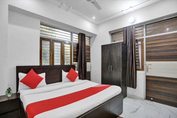 Krishna Laxmi bhavan palace