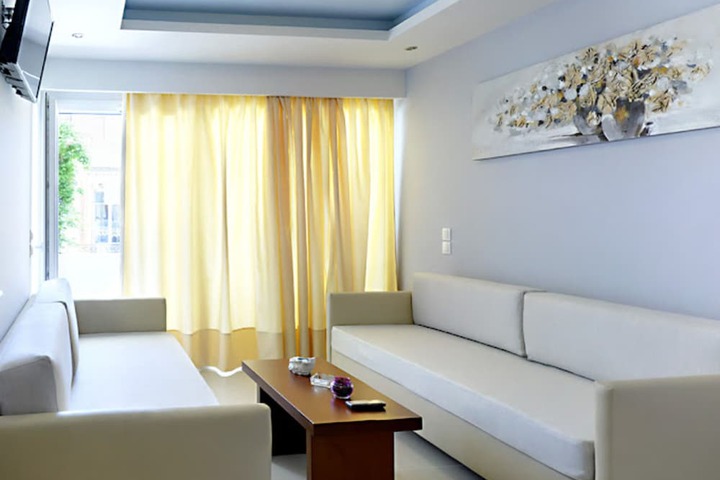Room 15 of 27