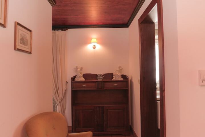 Room 9 of 74