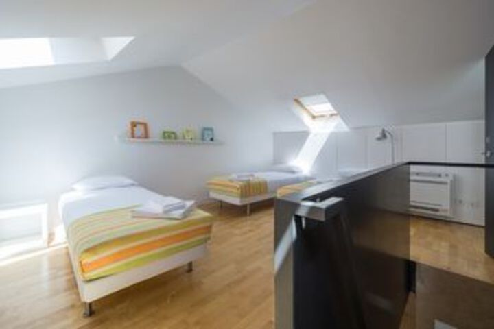 Room 45 of 99