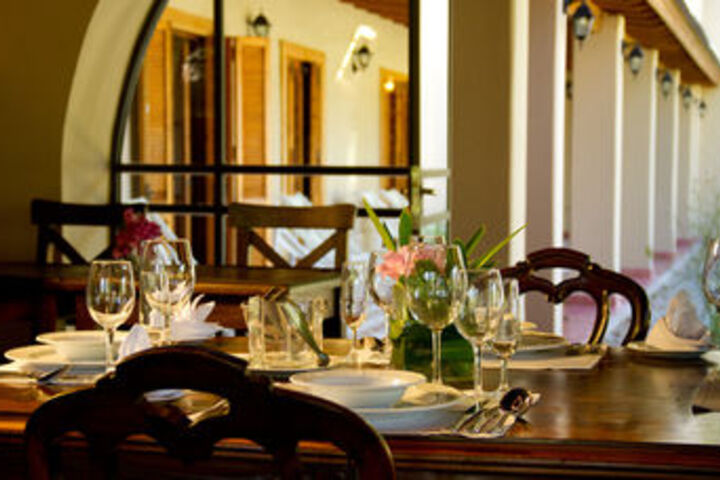 Dining 85 of 90