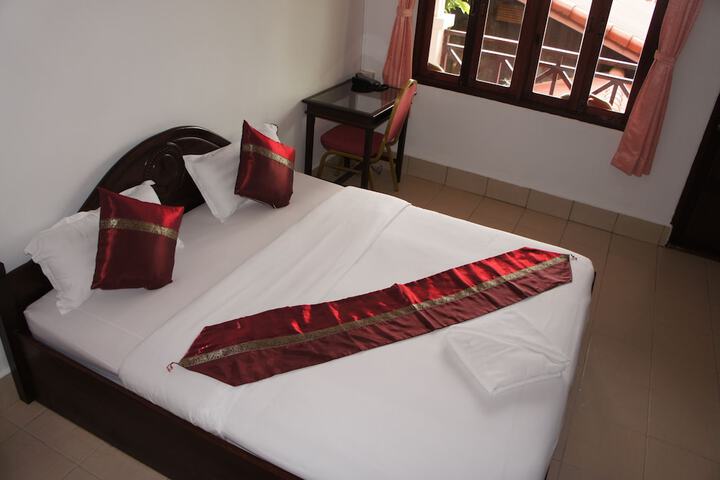 Room 4 of 26