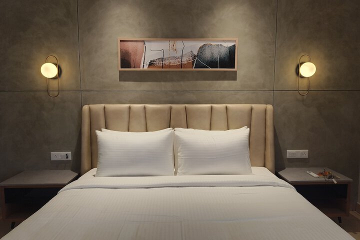 Room 12 of 46