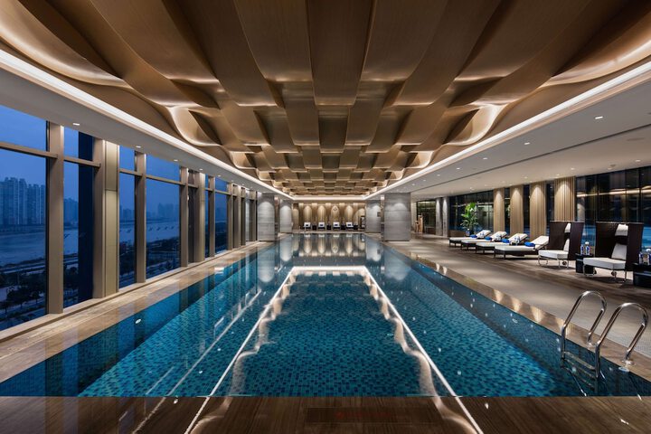 Pool 43 of 72