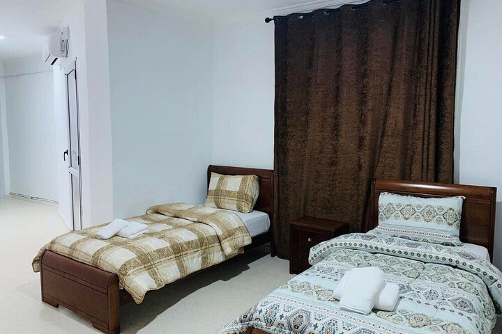 Room 7 of 20