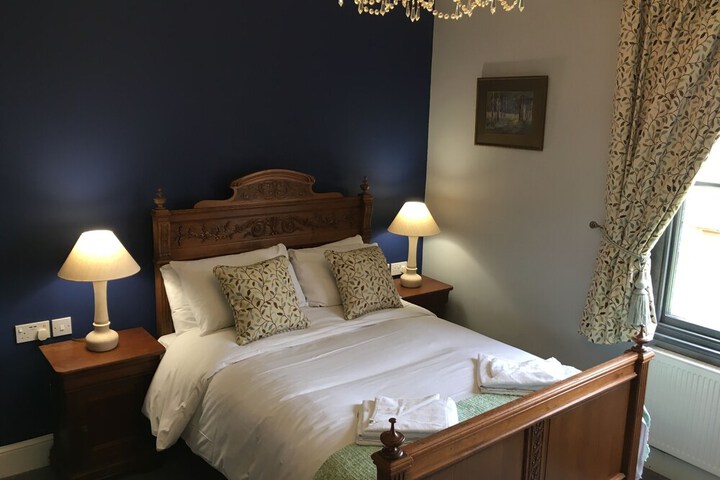 Room 4 of 60