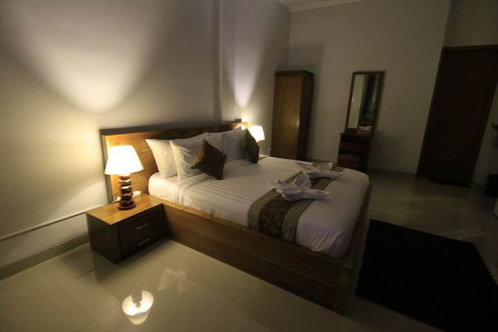 Room 5 of 34
