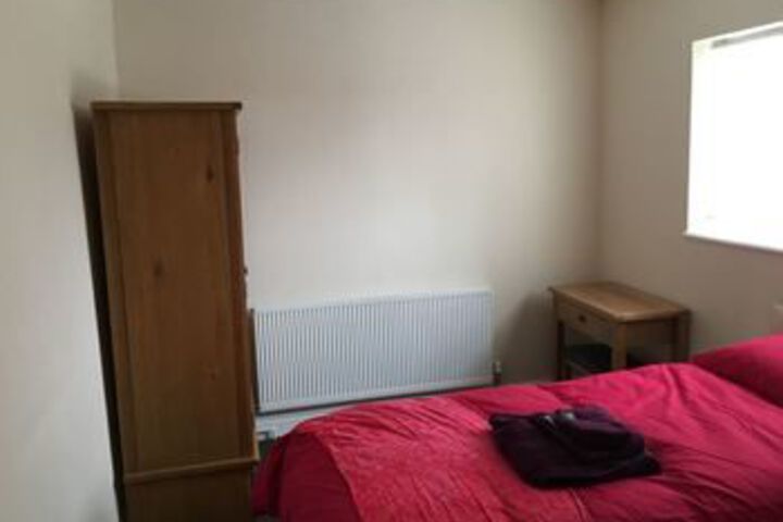 Room 8 of 16
