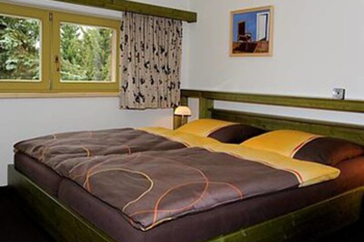 Room 15 of 22