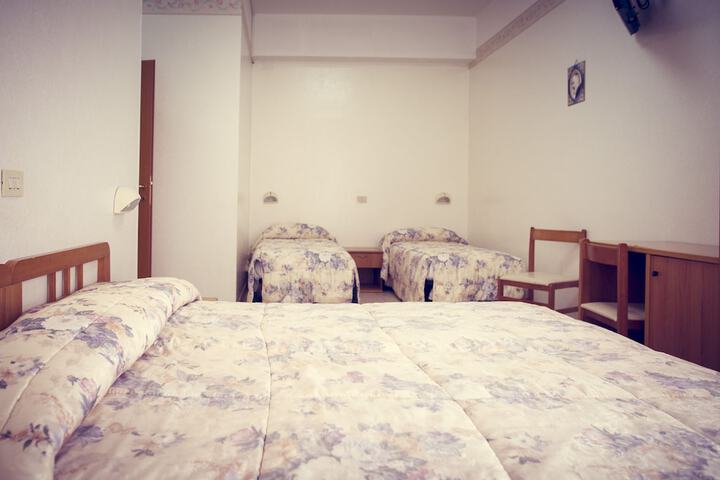 Room 49 of 85