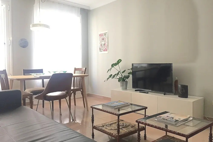 Room 5 of 20