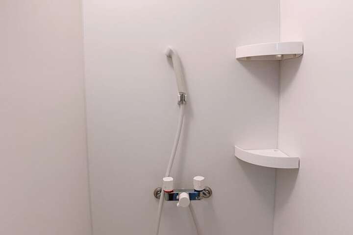 Room 45 of 46