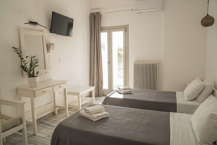 Room 10 of 92