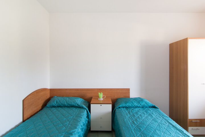 Room 17 of 49