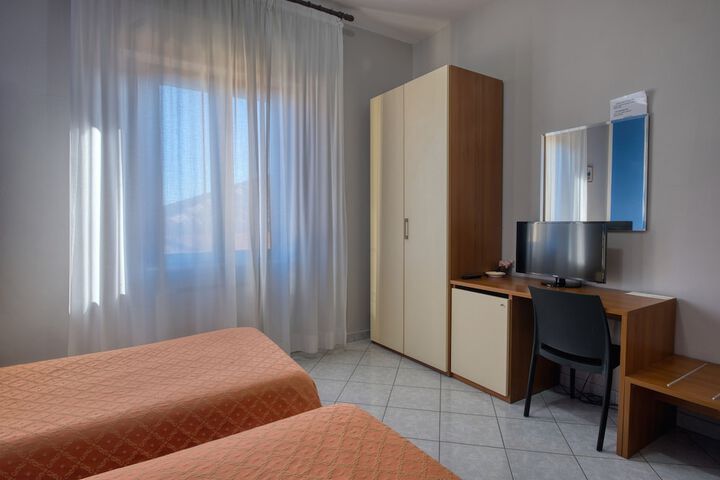 Room 29 of 45