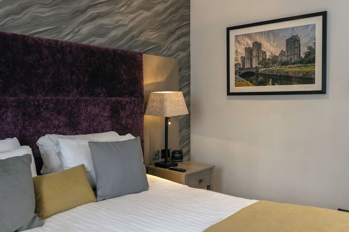 Room 20 of 74