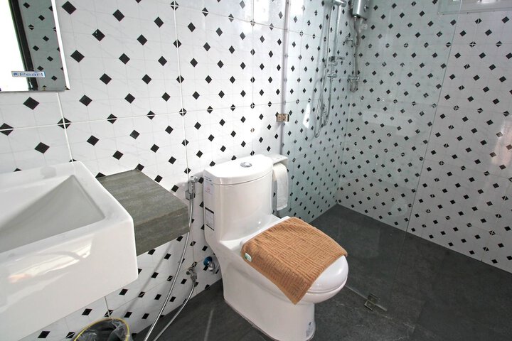 Room 21 of 29