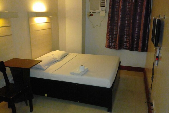 Room 17 of 94