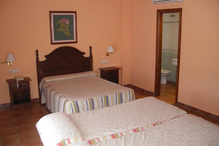Room 15 of 40