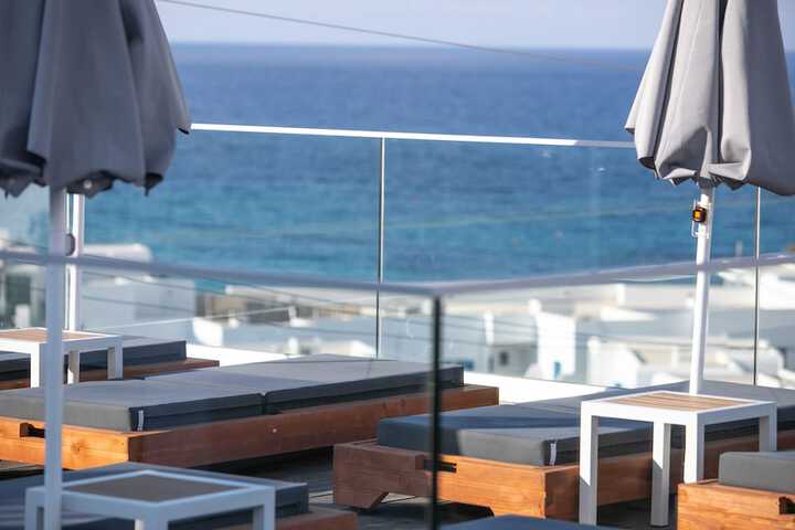 Sundeck 121 of 144