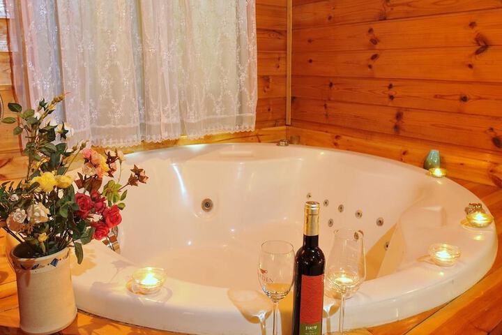 Hot Tub 9 of 21