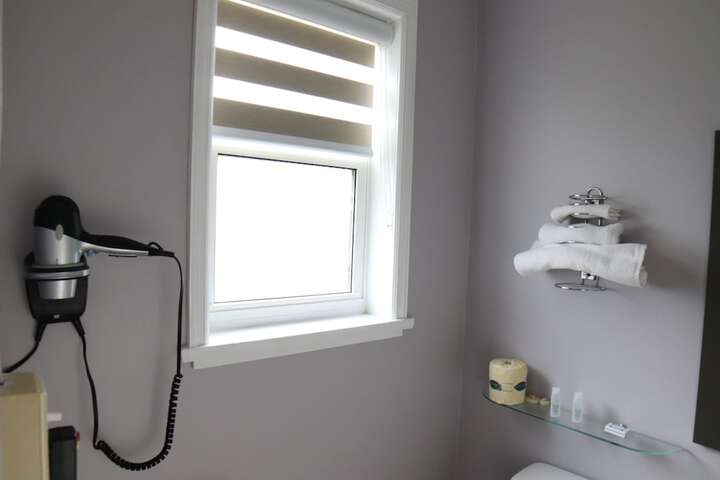 Room 25 of 29