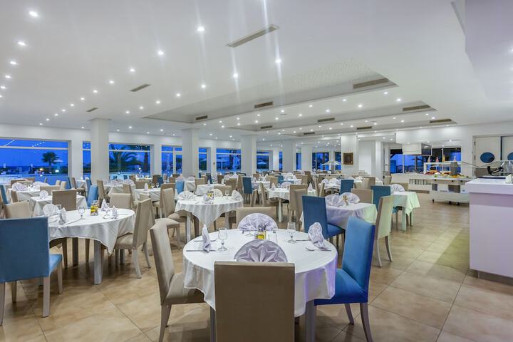 Dining Photos