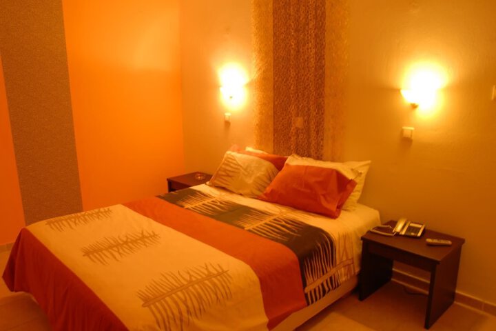 Room 1 of 1