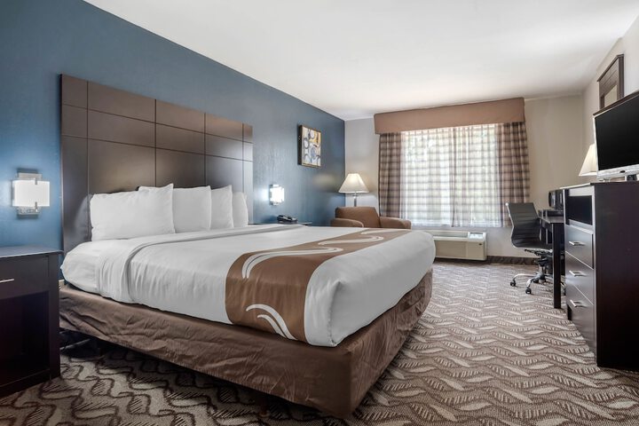Room 21 of 68