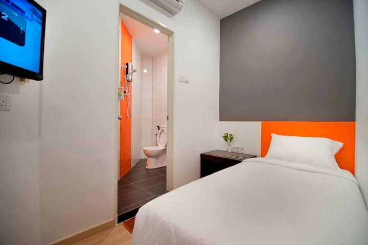 Room 20 of 48
